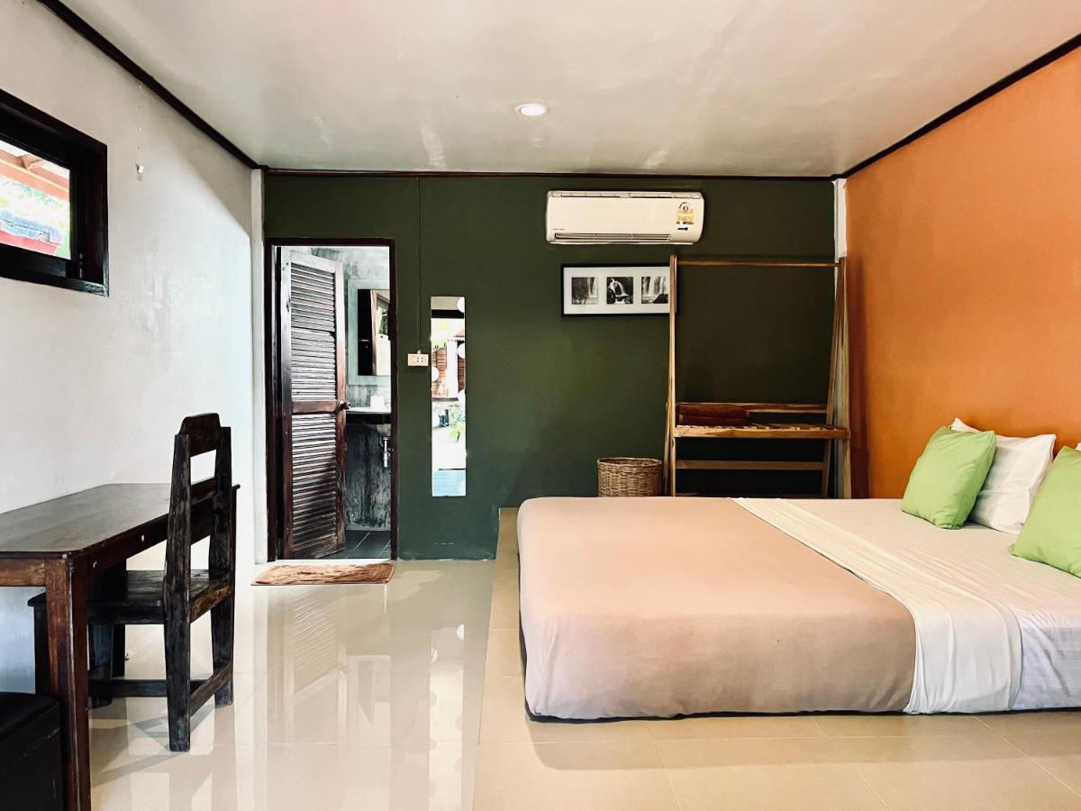Sabaii Bay Resort Baan Tai Exteriör bild